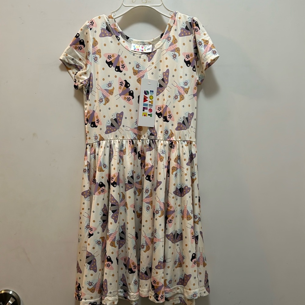 NWT Dot Dot Smile dress size 3/4 silky & twirl with cap sleeves